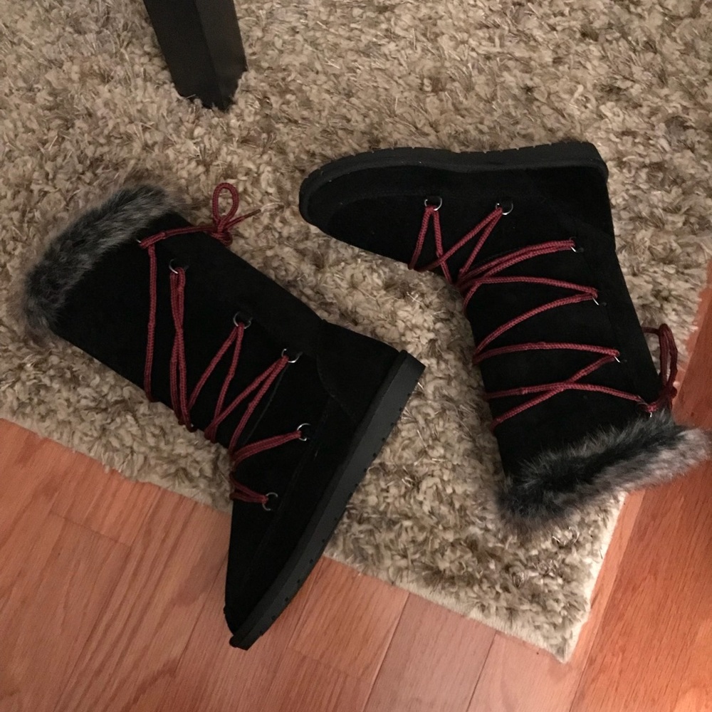 New Rampage Black fur lined boot